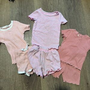 3 Girls Shirt and Shorts Sets